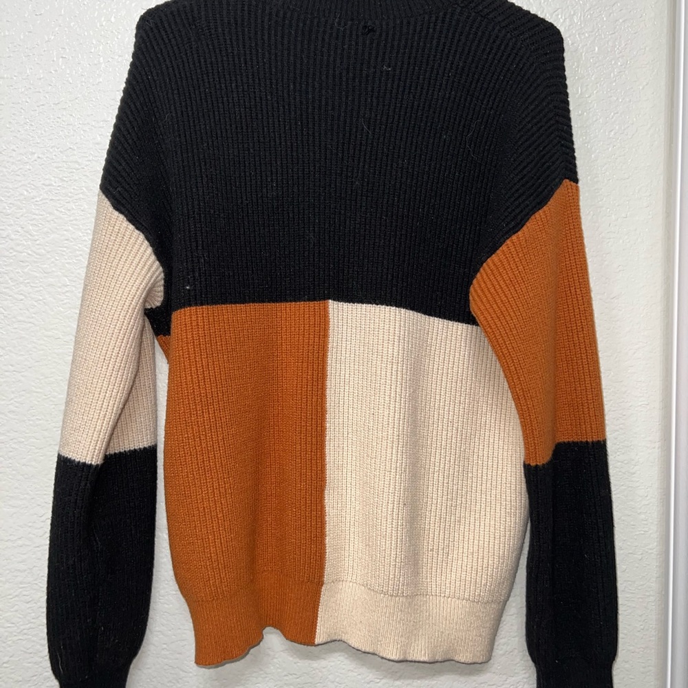 Tri Color-Block Sweater - Picture 4 of 5